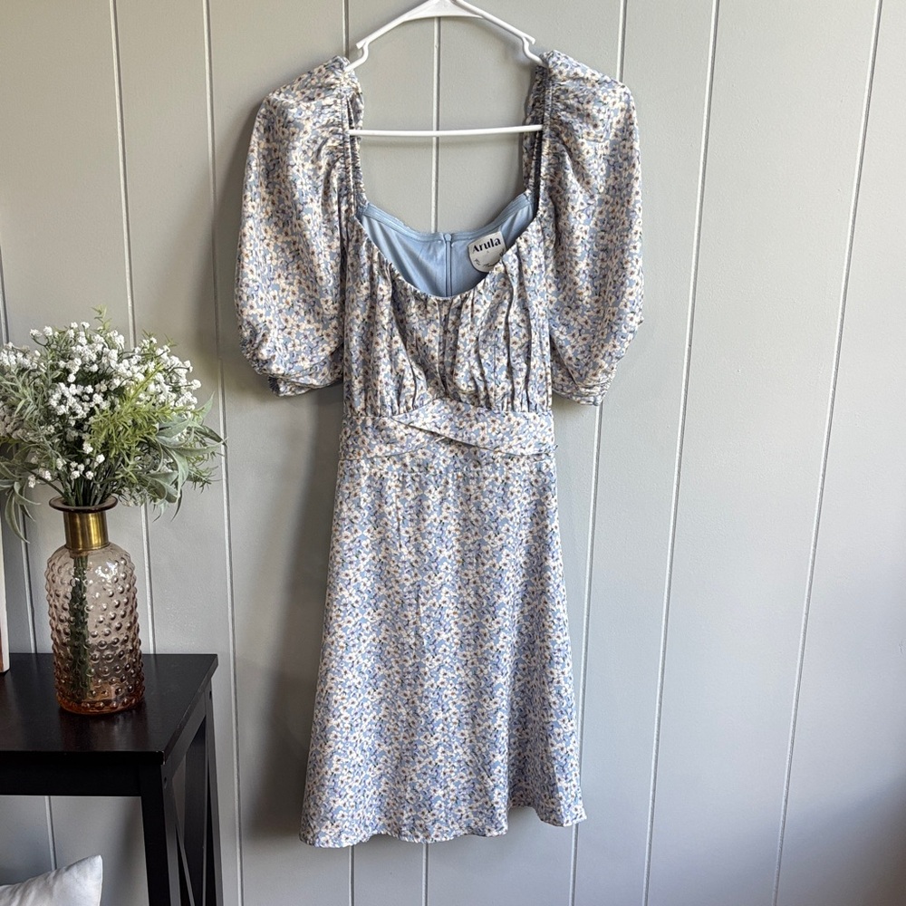ARULA Blue and White Floral Mini Dress